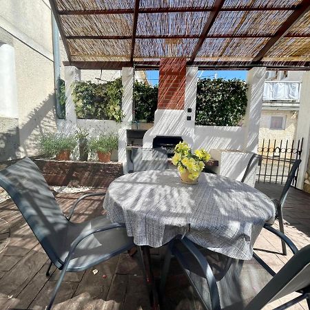 Apartment Mila With Jacuzzi Spa PUY Exterior foto