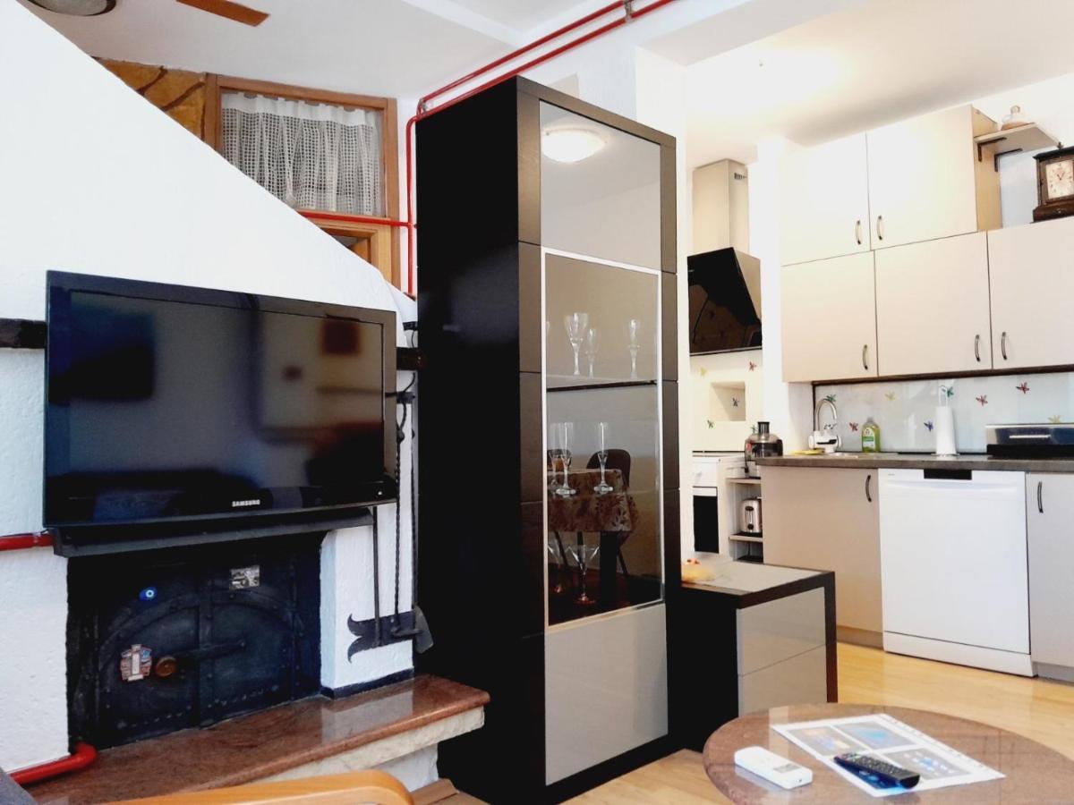 Apartment Mila With Jacuzzi Spa PUY Exterior foto
