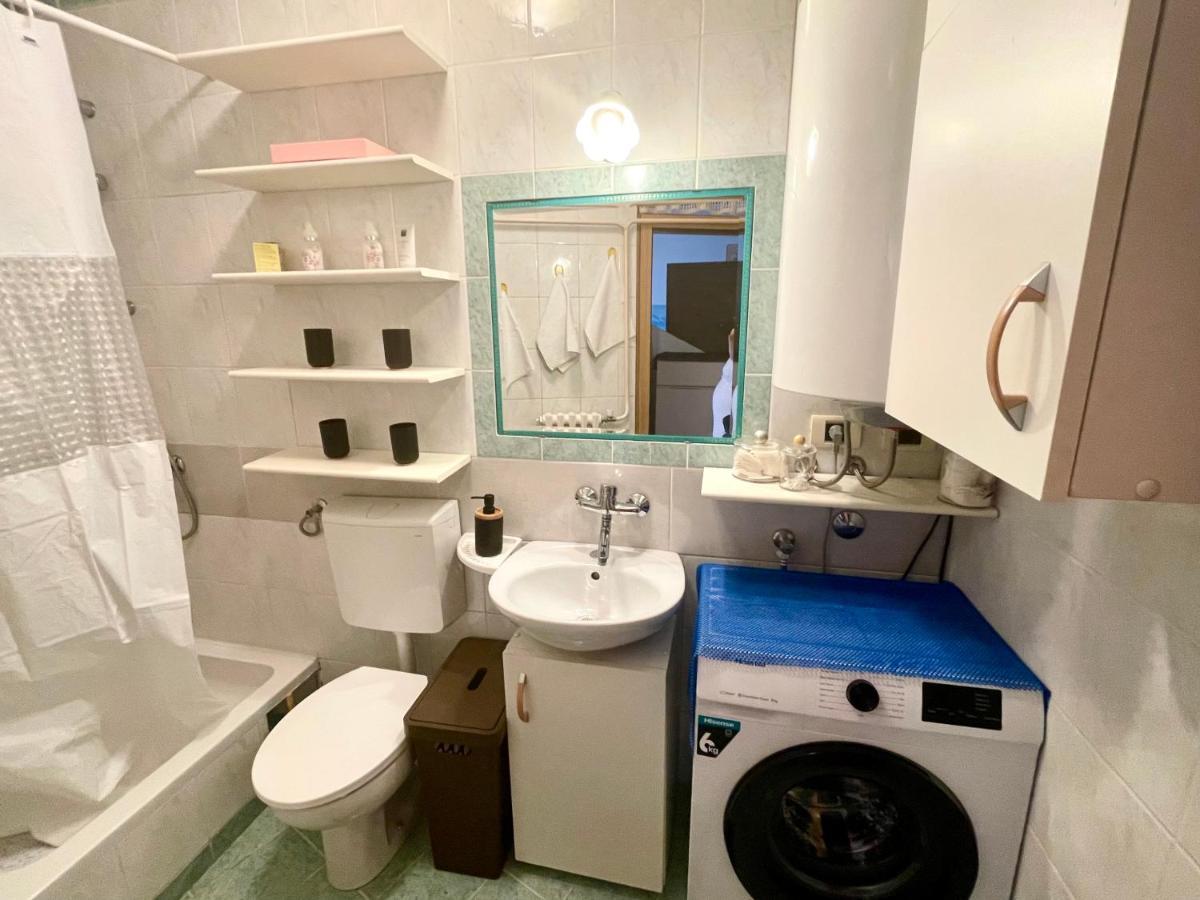 Apartment Mila With Jacuzzi Spa PUY Exterior foto